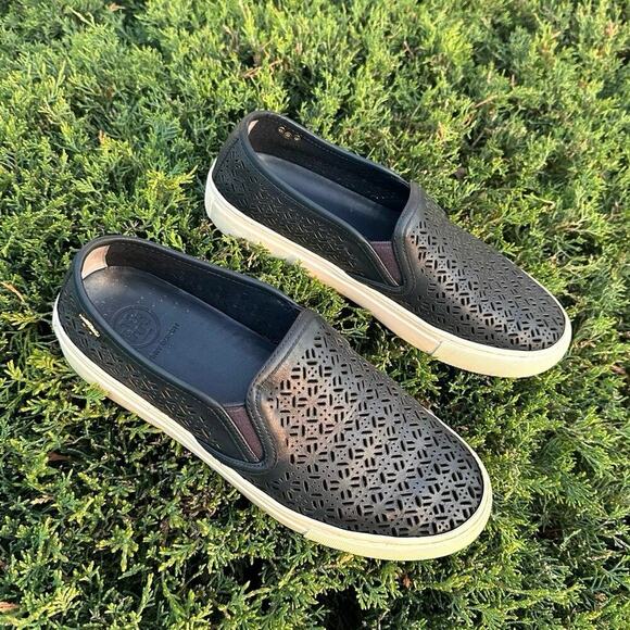 Tory Burch Women’s Lennon Laser Cut Perforated‎ Slip On Sneakers Size 8 Blue - Picture 4 of 17